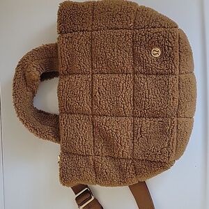 Lululemon Quilted Grid Crossbody Bag 5L *Fleece